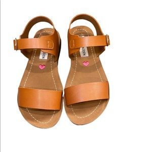 STEVE MADDEN children’s sandal, little girl size 13, Light Brown color, used
